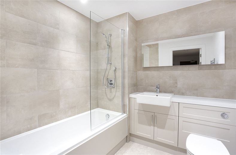 2 bedroom flat, Bellerby Court, Leetham Lane YO1