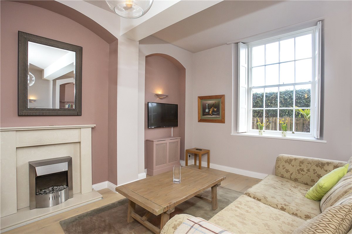 1 bedroom flat, County House, Monkgate YO31
