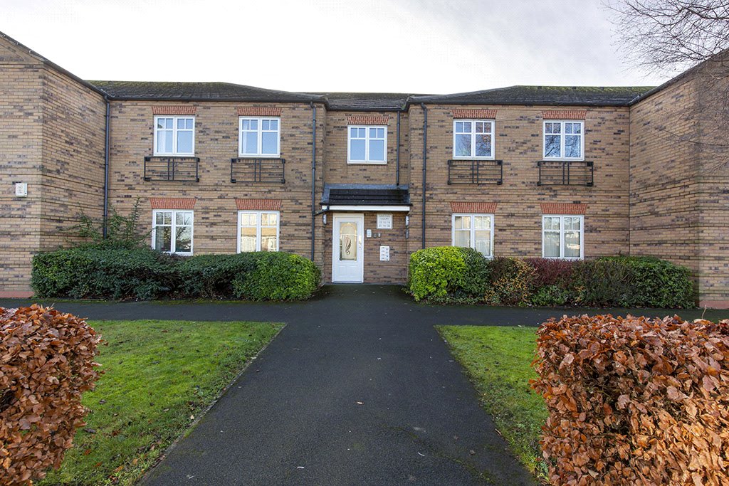 2 bedroom flat, Oak Tree Court, Haxby YO32