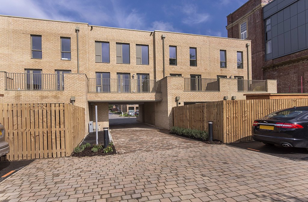 3 bedroom house, Clock Tower Way, York YO23