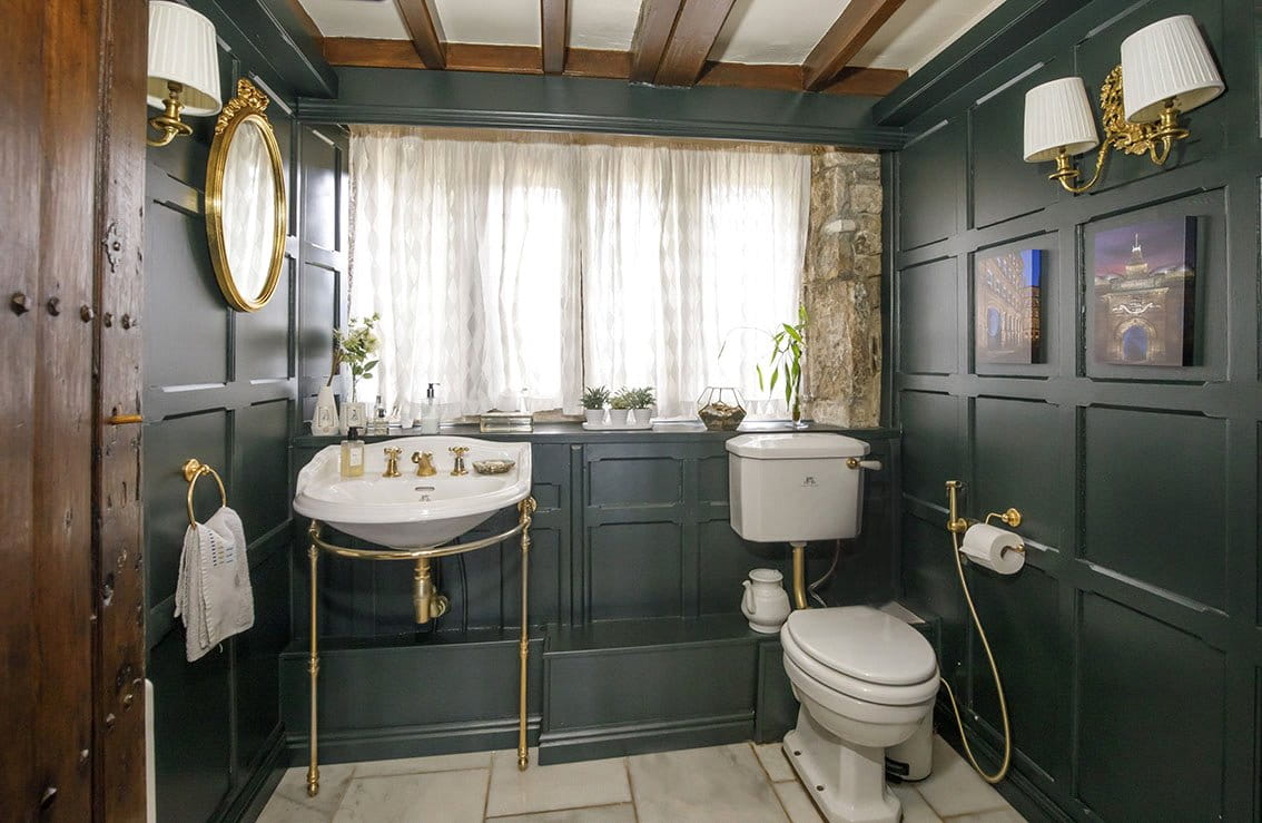 6 bedroom house, Royds Hall, Royds Hall Lane BD12 - Available