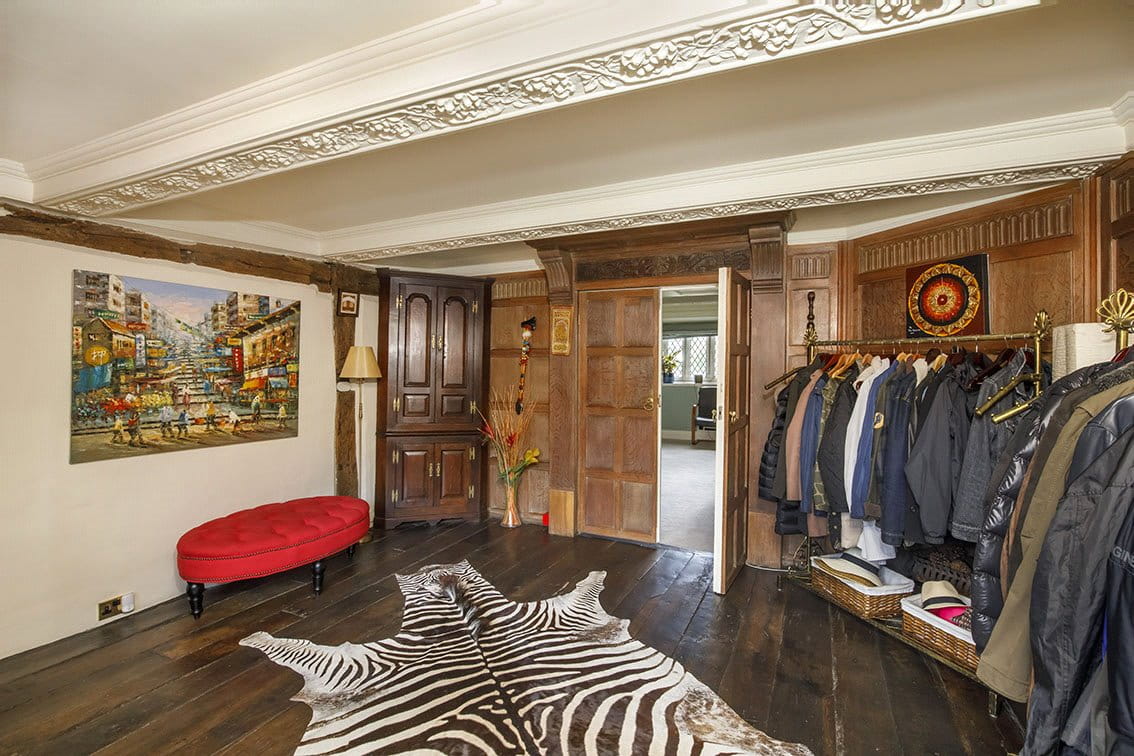 6 bedroom house, Royds Hall, Royds Hall Lane BD12 - Available