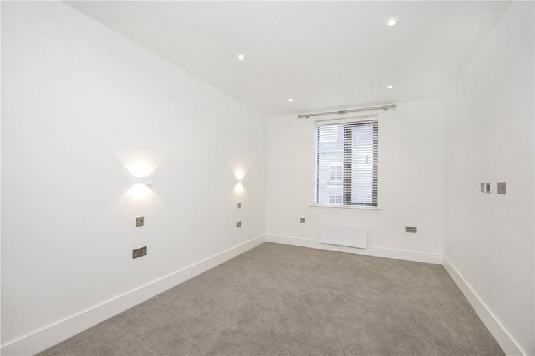 2 bedroom flat, Station Parade, Harrogate HG1