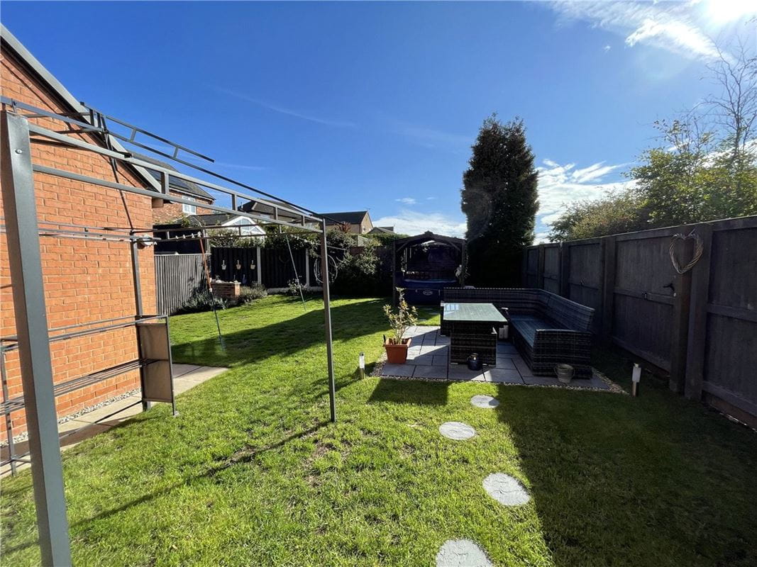 4 bedroom house, Bracken Way, Harworth DN11 - Let Agreed