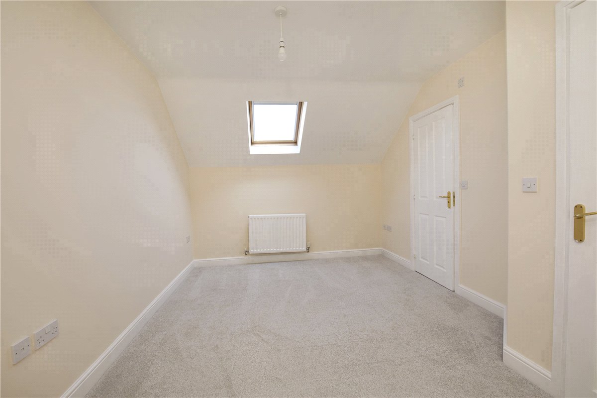 3 bedroom house, Bracken Way, Harworth DN11 - Available