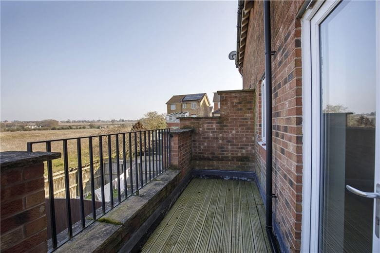 3 bedroom house, Bracken Way, Harworth DN11 - Available
