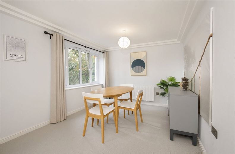 3 bedroom flat, The Avenue, York YO30 - Available