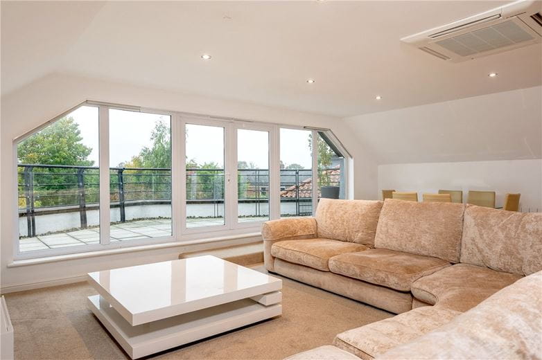 3 bedroom flat, The Avenue, York YO30 - Let Agreed