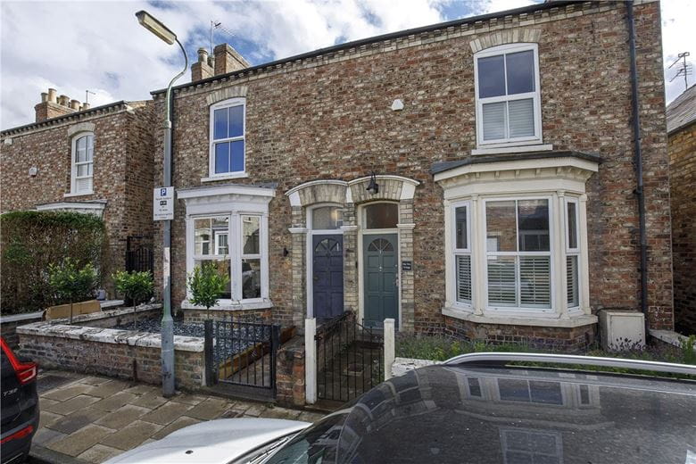 3 bedroom house, Neville Street, York YO31 - Let Agreed