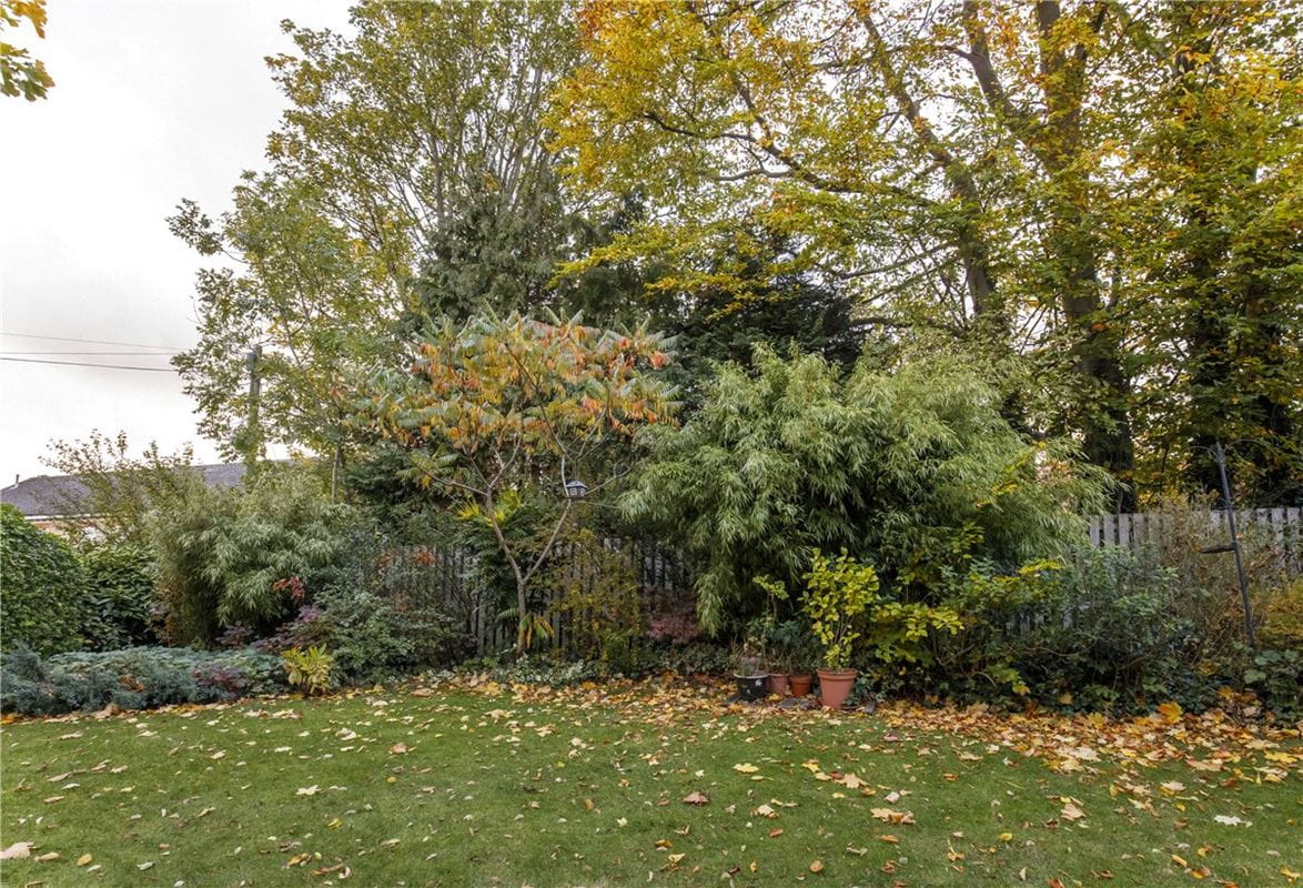 4 bedroom house, Tadcaster Road, Dringhouses YO24 - Available