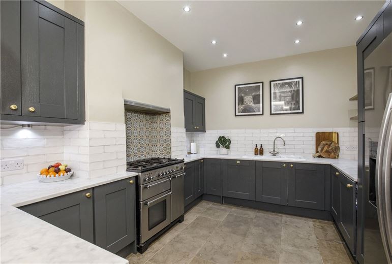 4 bedroom house, Grosvenor Terrace, York YO30 - Available