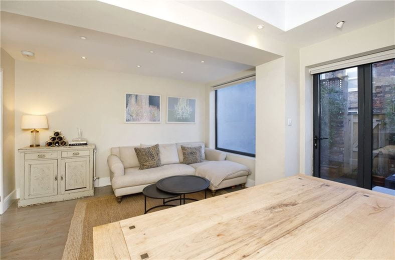 4 bedroom house, Grosvenor Terrace, York YO30 - Available