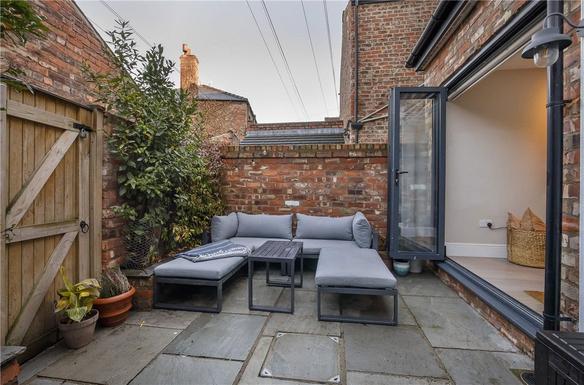 4 bedroom house, Grosvenor Terrace, York YO30 - Available