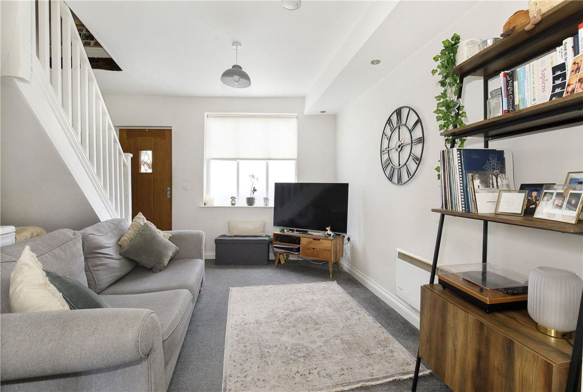 2 bedroom cottage, Church Street, Copmanthorpe YO23 - Available