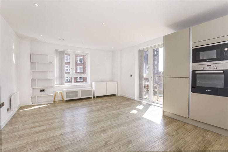 2 bedroom flat, Leetham House, Leetham Lane YO1 - Available