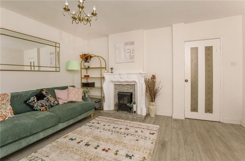 3 bedroom , Third Avenue, York YO31 - Available