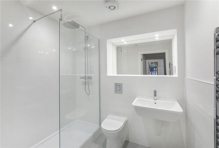 1 bedroom flat, The Courtyard, St. Martins Lane YO1 - Available