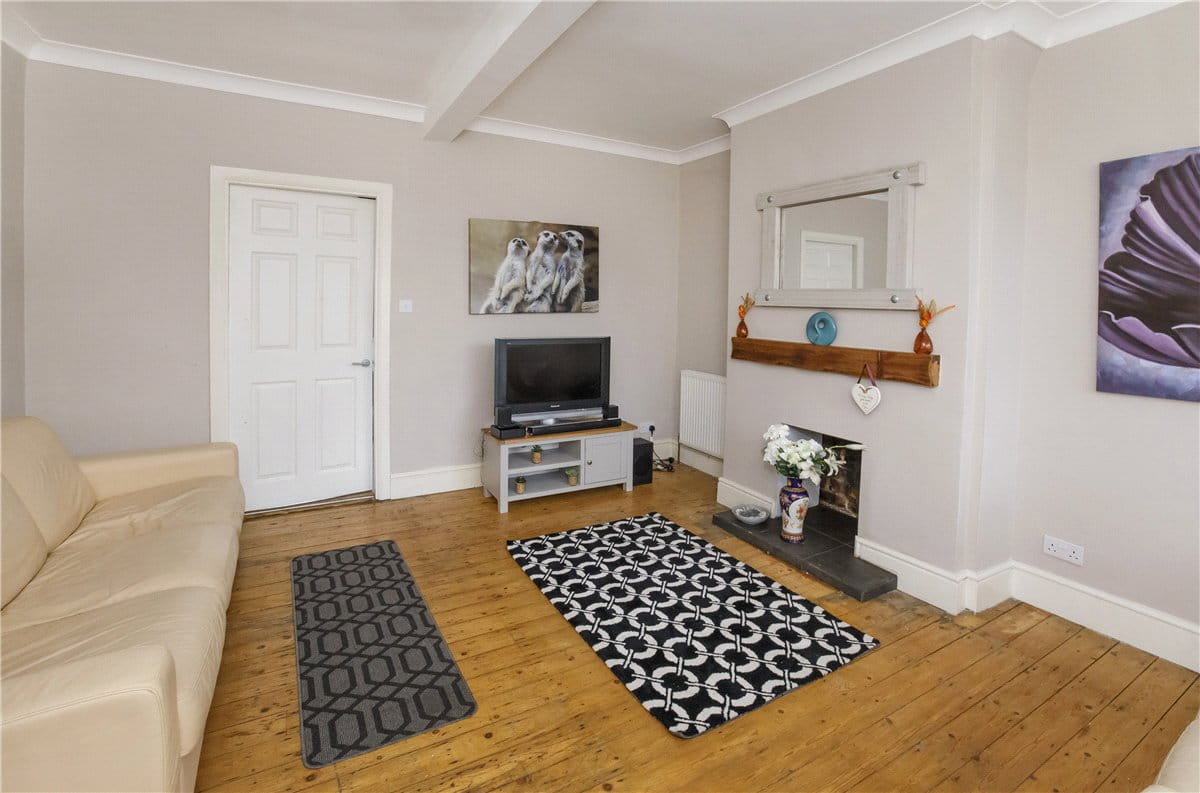 3 bedroom house, Melrosegate, York YO10 - Available
