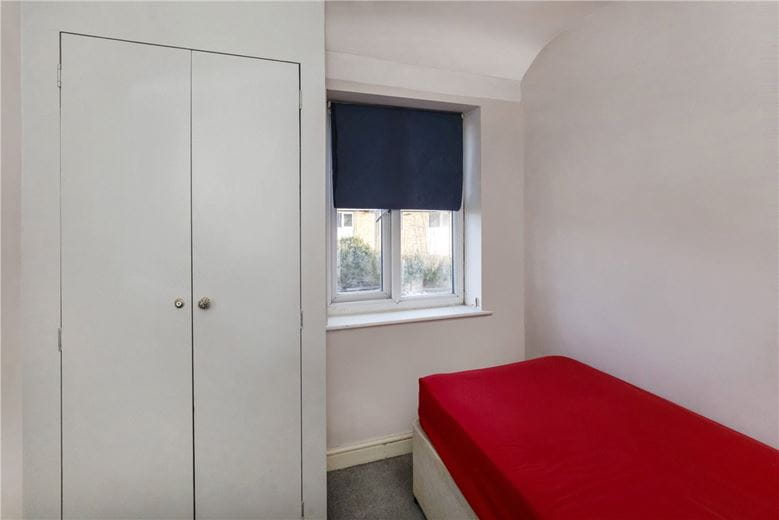 3 bedroom house, Melrosegate, York YO10 - Available