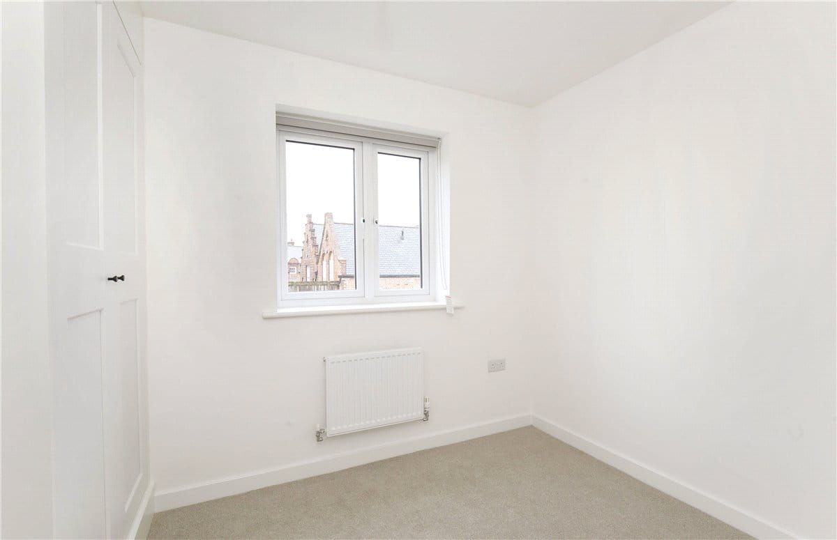 3 bedroom house, David Longhurst Way, York YO30 - Available