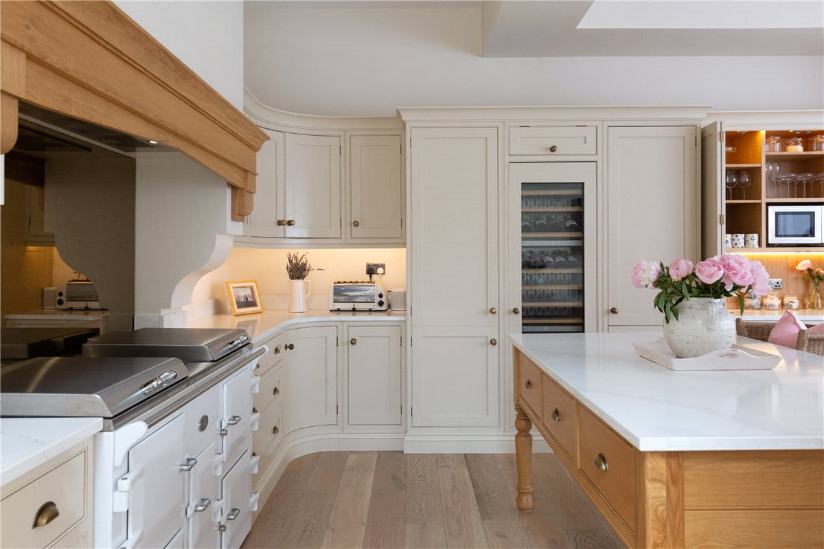 6 bedroom house, The Mount, York YO24 - Available