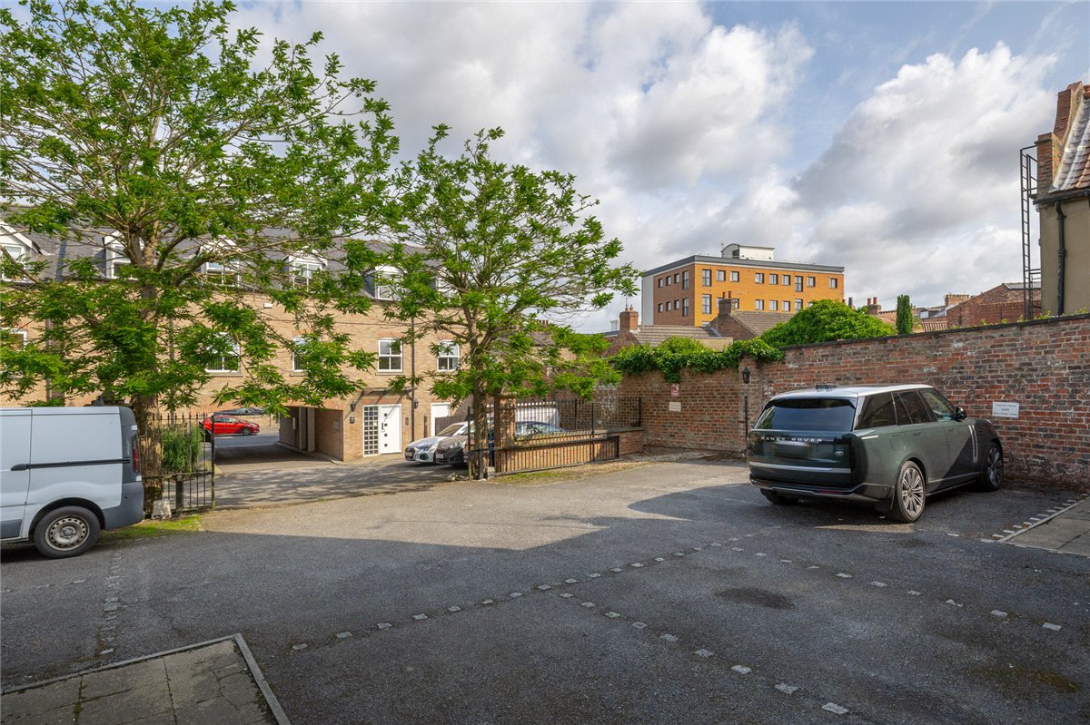 5 bedroom house, The Mount, York YO24 - Sold STC