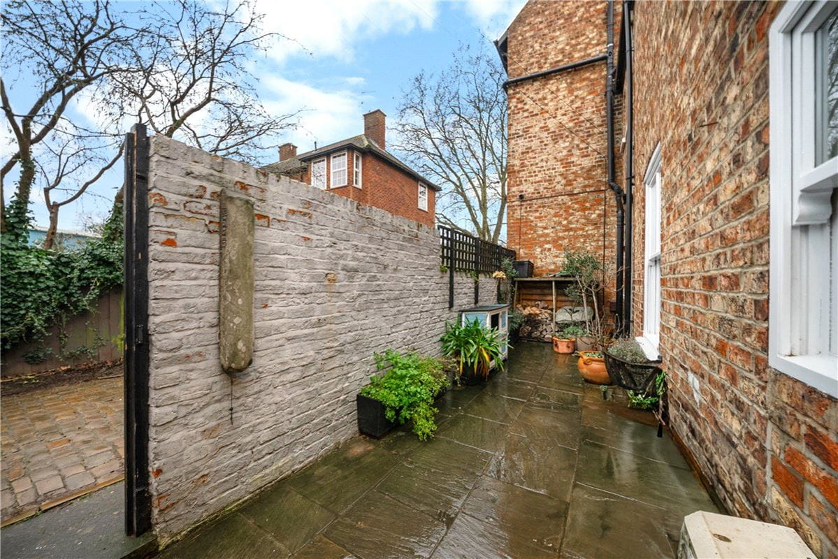 5 bedroom house, Holly Terrace, York YO10 - Sold STC