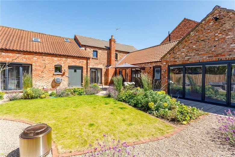 5 bedroom house, Grassdale Barns, YO8 - Available