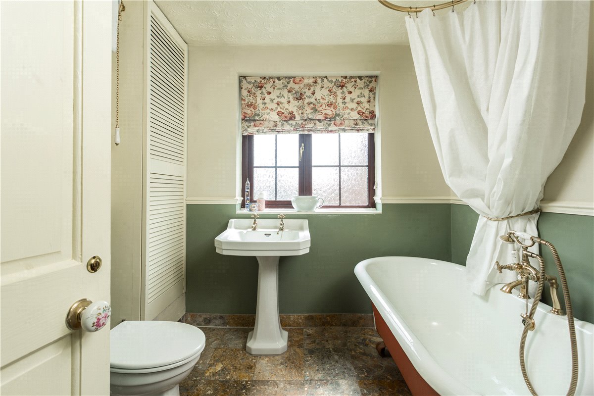 4 bedroom house, Cornborough Road, Sheriff Hutton YO60 - Available