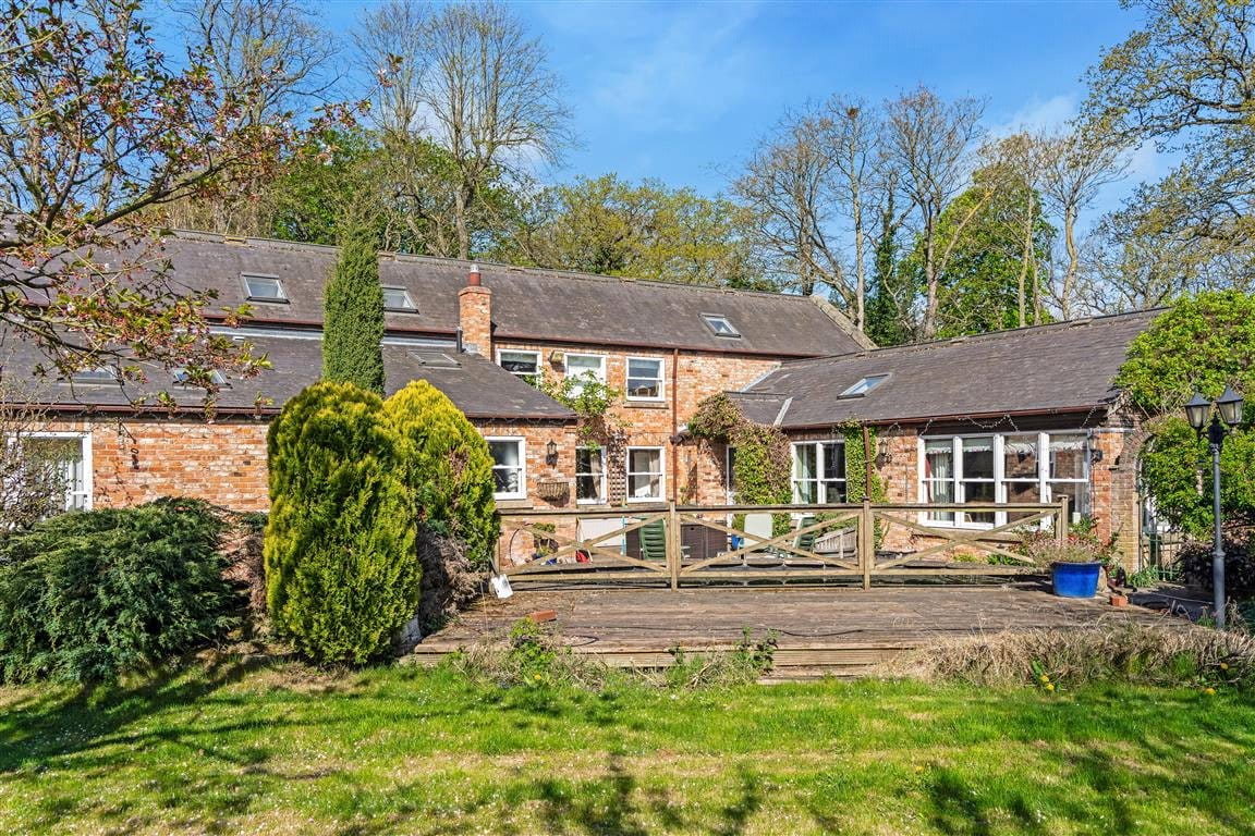 5 bedroom house, School Road, Hemingbrough YO8 - Available