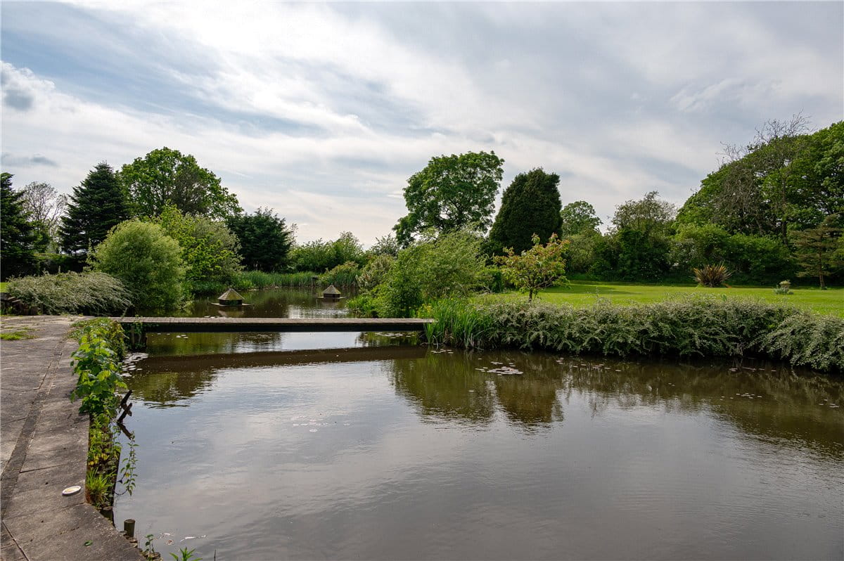  House, Aughton, York YO42 - Available