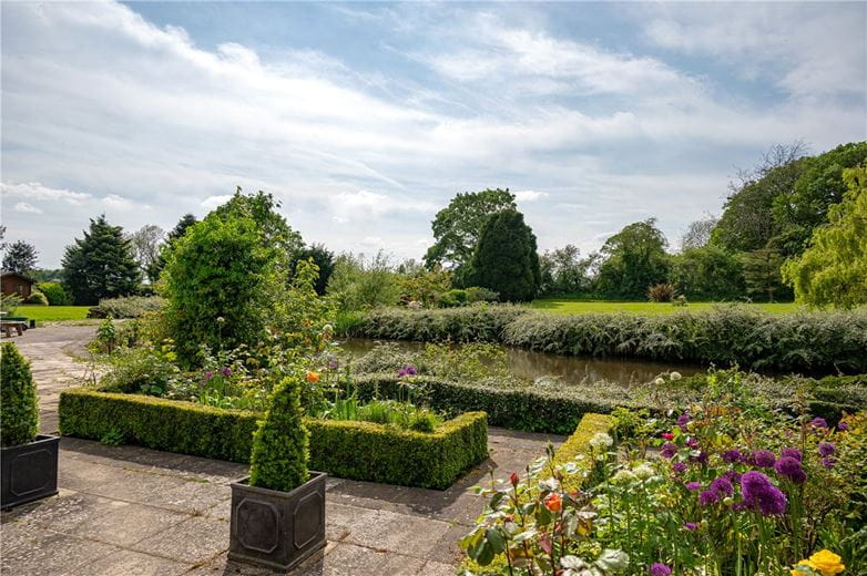  House, Aughton, York YO42 - Available