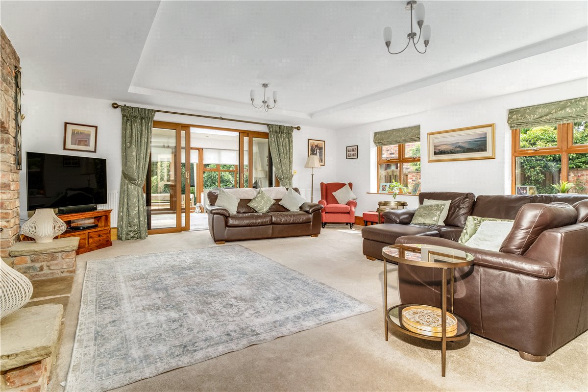 4 bedroom house, Breighton, Selby YO8 - Sold