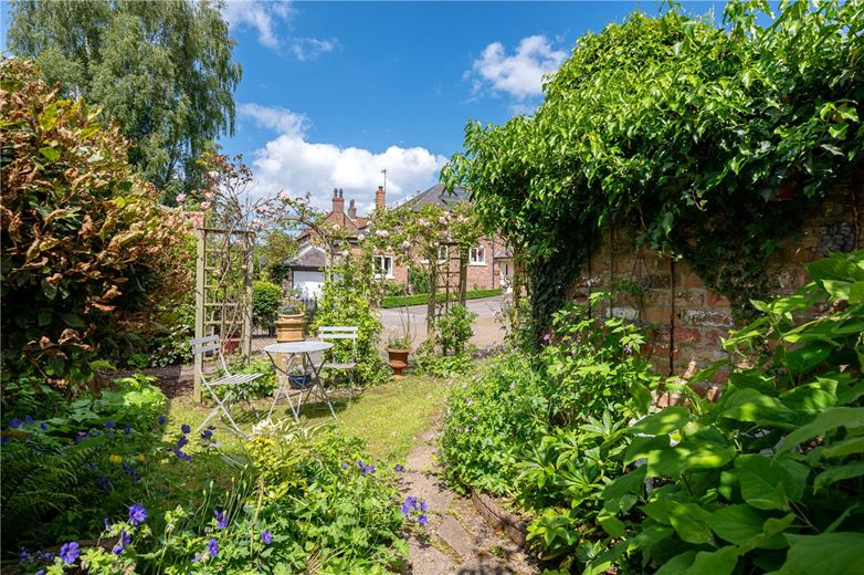 2 bedroom house, Sand Hutton Court, Sand Hutton YO41 - Sold STC