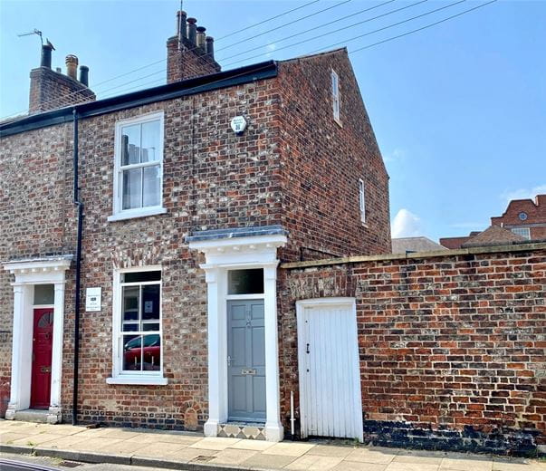 3 bedroom house, Fairfax Street, York YO1 - Available