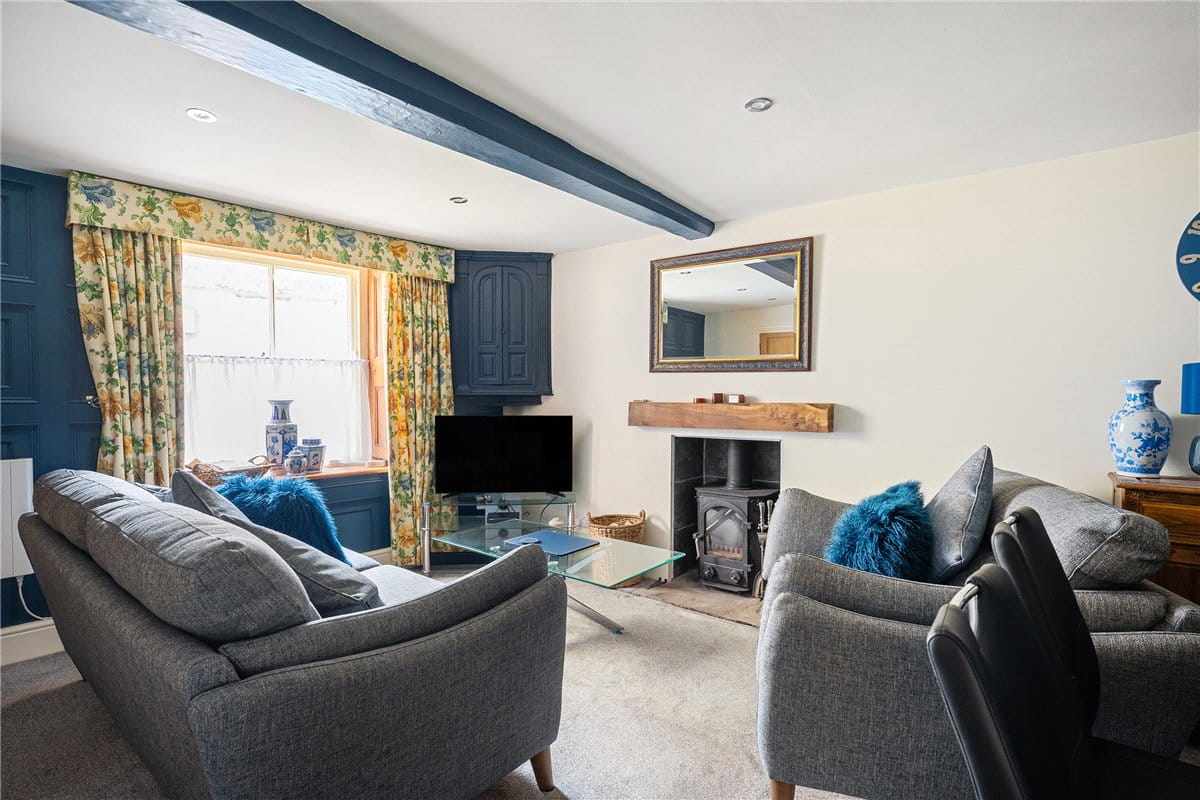 3 bedroom cottage, Boathouse Yard, Staithes TS13 - Available