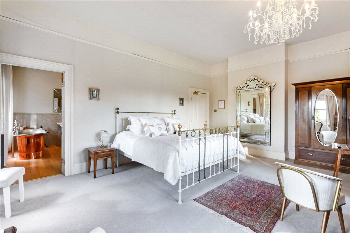 9 bedroom house, Cleatham, Gainsborough DN21 - Available