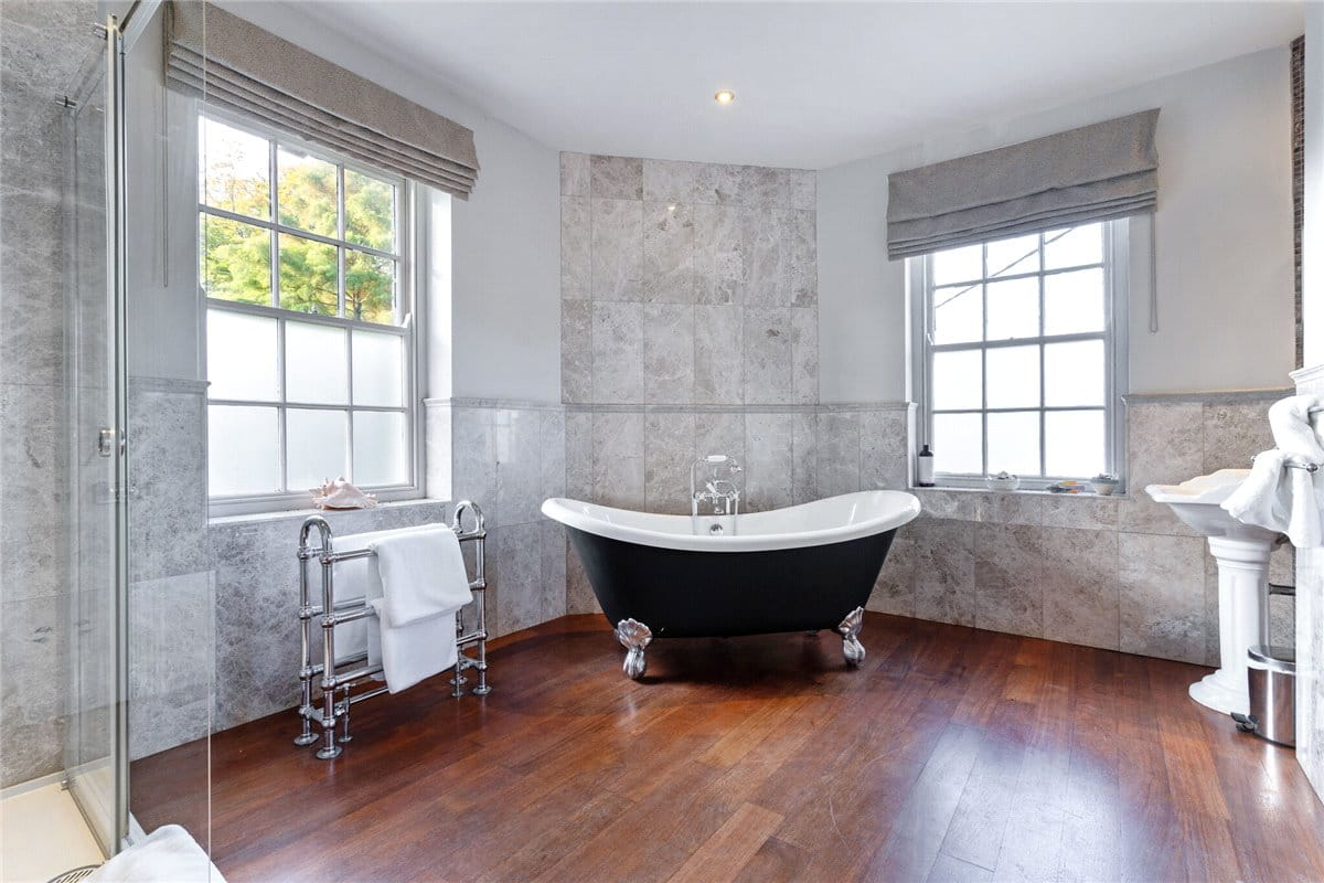 9 bedroom house, Cleatham, Gainsborough DN21 - Available