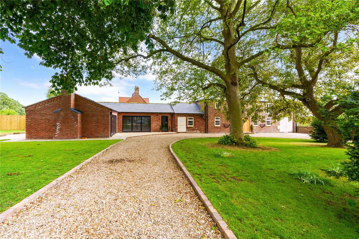 4 bedroom , The Stables, North Dalton YO25 - Available