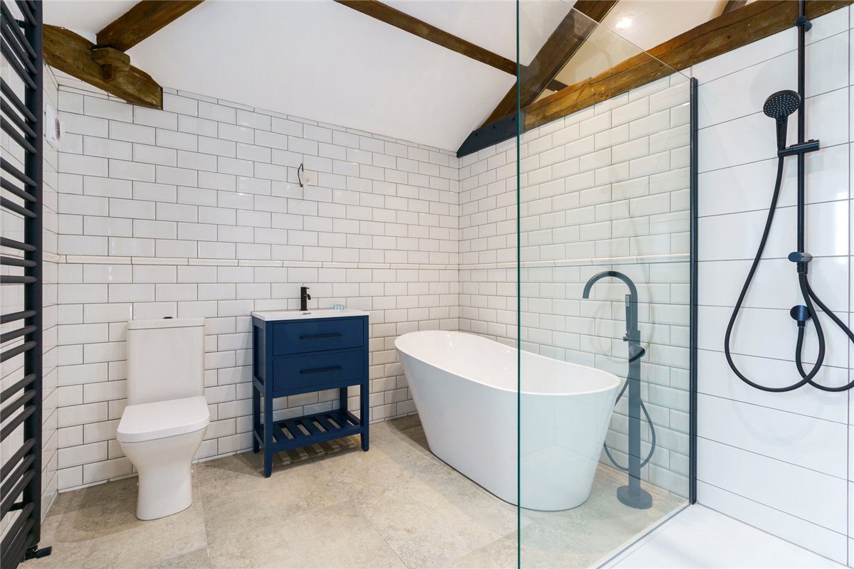 4 bedroom , The Stables, North Dalton YO25 - Available