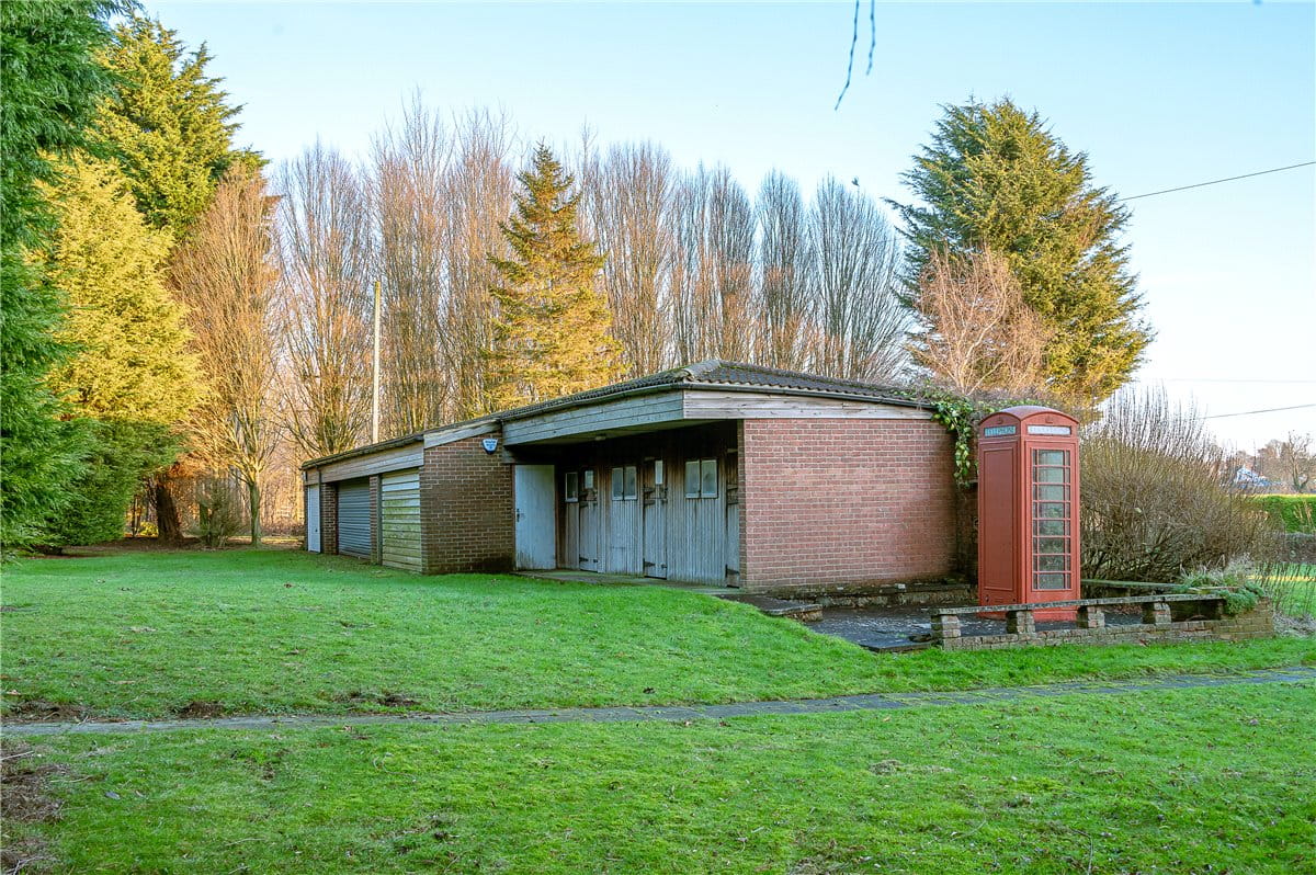 9 bedroom house, Tadcaster Road, Sherburn in Elmet LS25 - Available