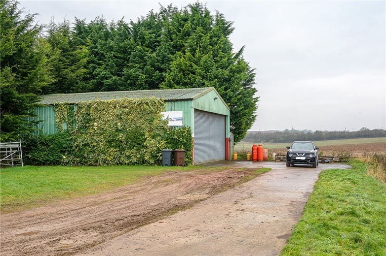 9 bedroom house, Tadcaster Road, Sherburn in Elmet LS25 - Available