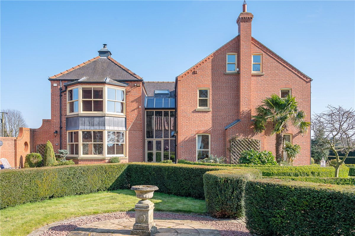 5 bedroom house, Selby Road, Holme-on-Spalding-Moor YO43 - Sold