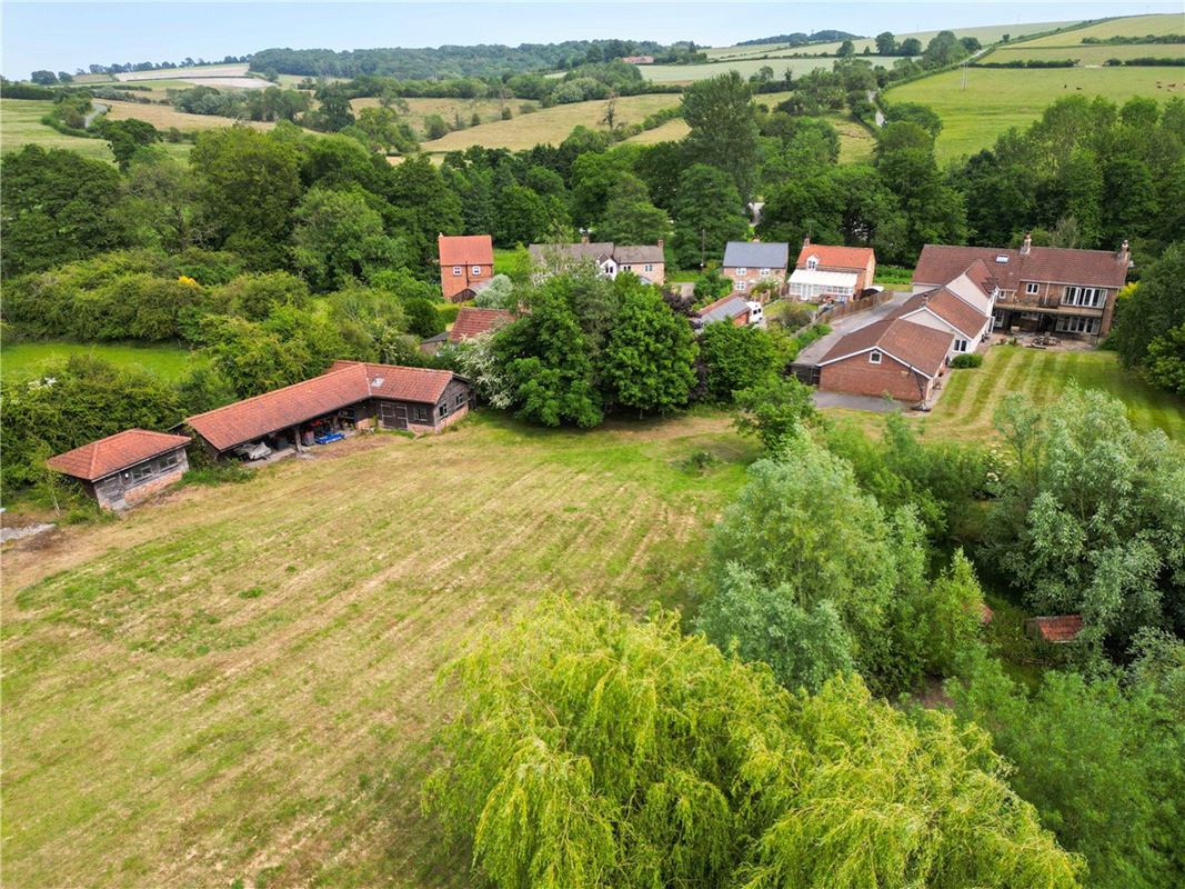 5 bedroom house, Nunburnholme, York YO42 - Sold STC