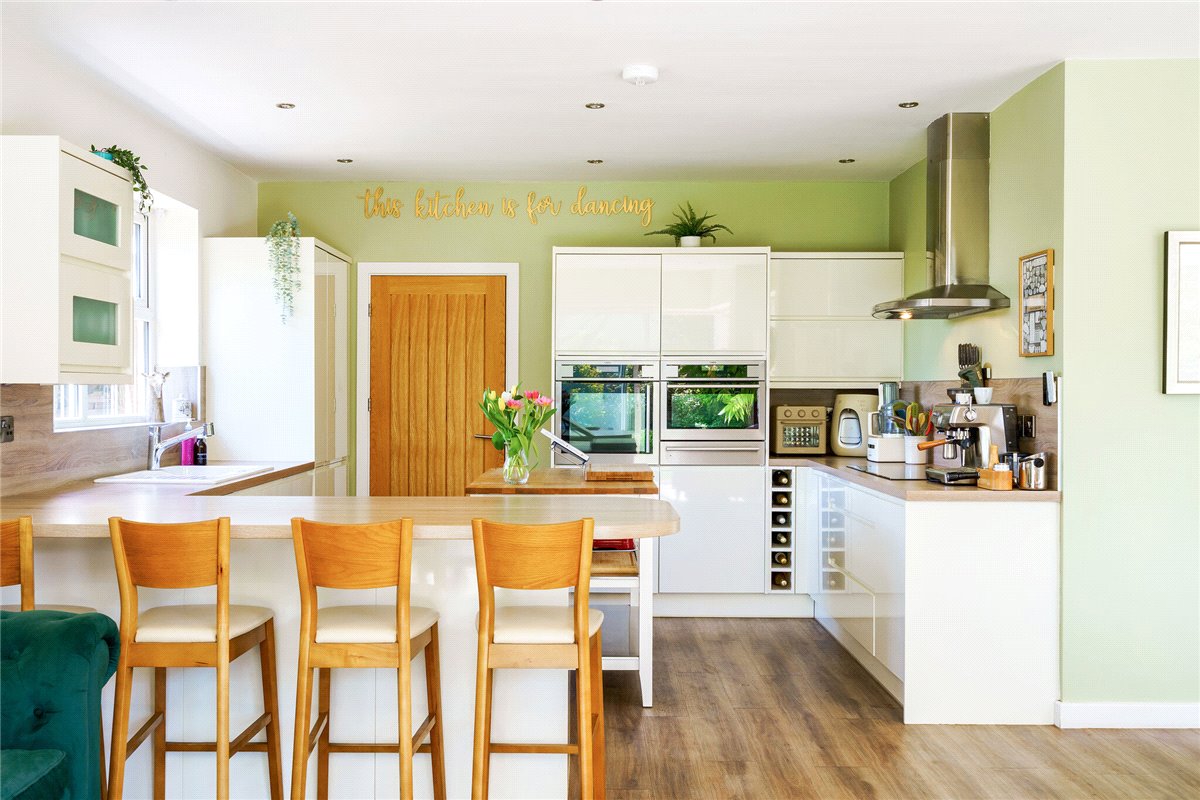 6 bedroom house, Beckside Close, North Cave HU15 - Sold