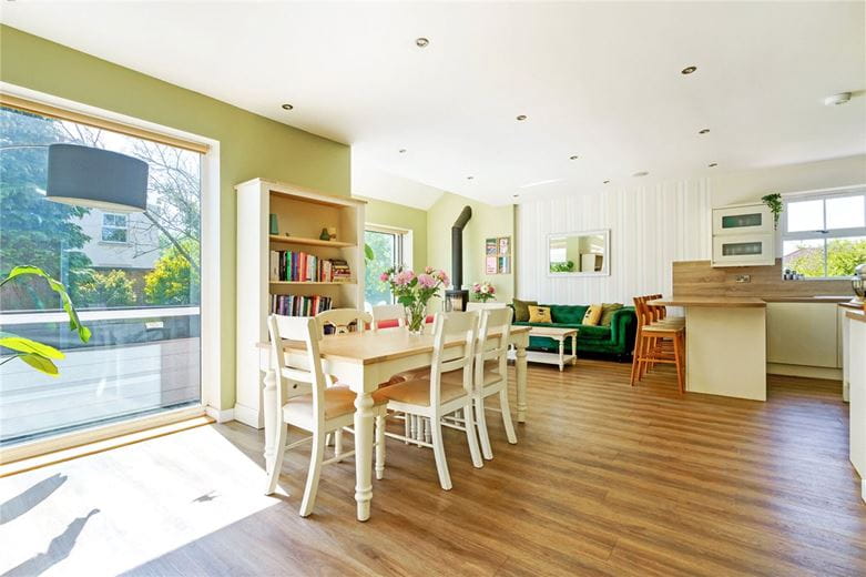 6 bedroom house, Beckside Close, North Cave HU15 - Sold