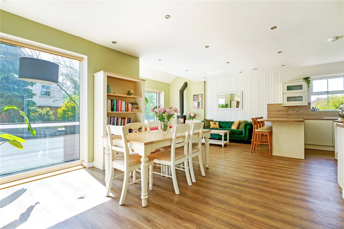 6 bedroom house, Beckside Close, North Cave HU15 - Sold