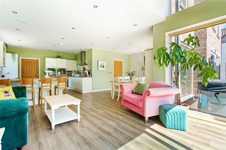 6 bedroom house, Beckside Close, North Cave HU15 - Sold