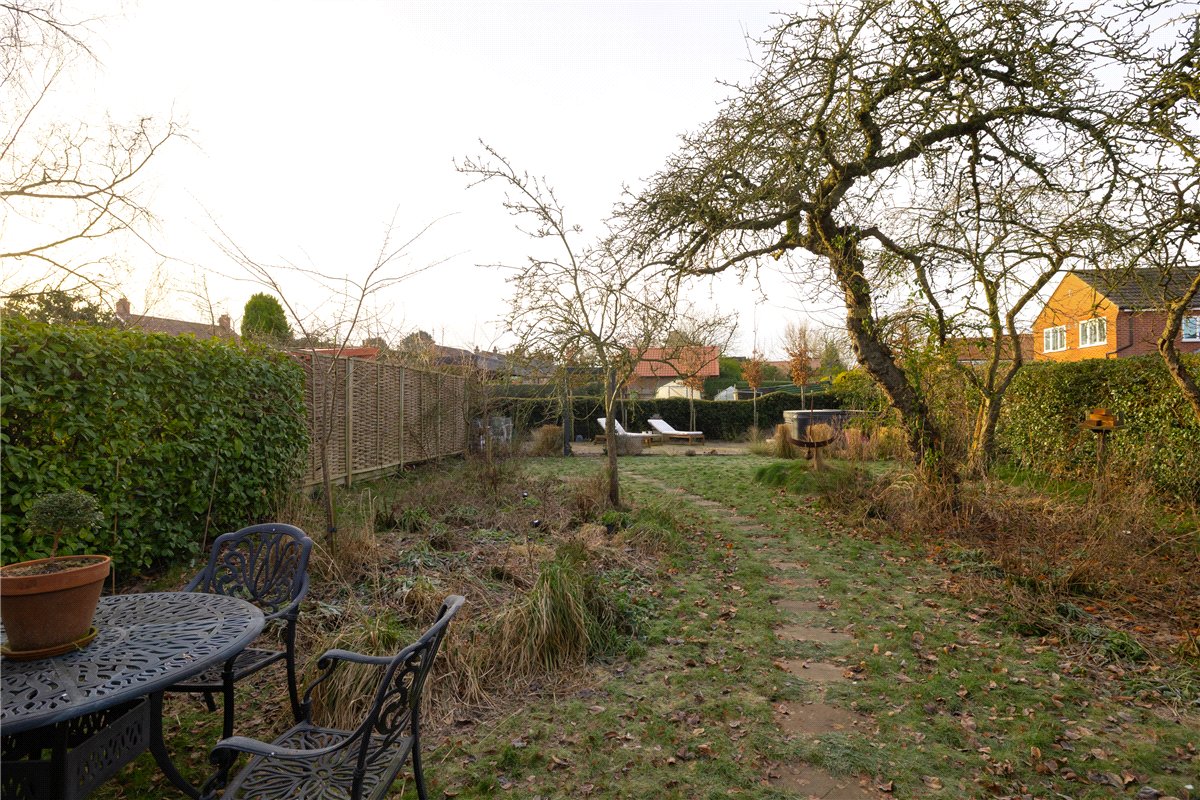 5 bedroom house, Alne Road, Tollerton YO61 - Available