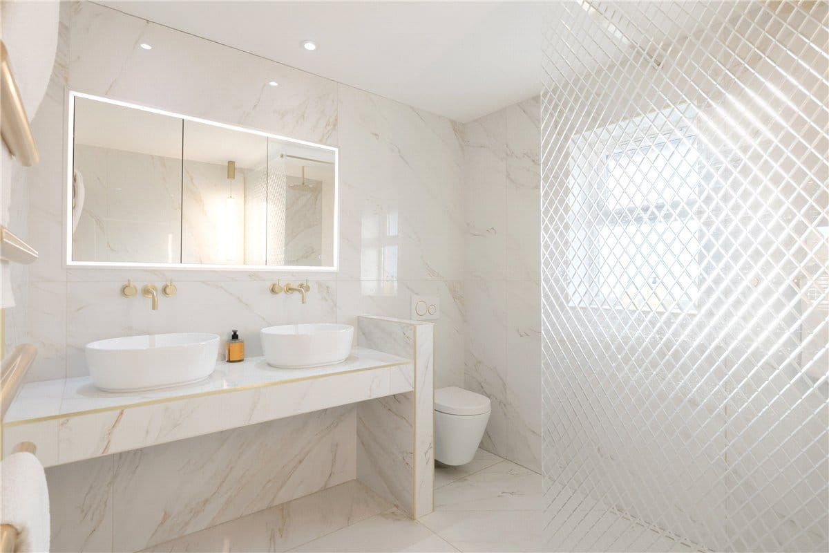 5 bedroom house, Alne Road, Tollerton YO61 - Available